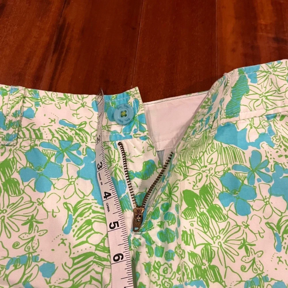 Lilly Pulitzer Callan Shorts Animal Print White Blue Green‎ Floral Print Size 00